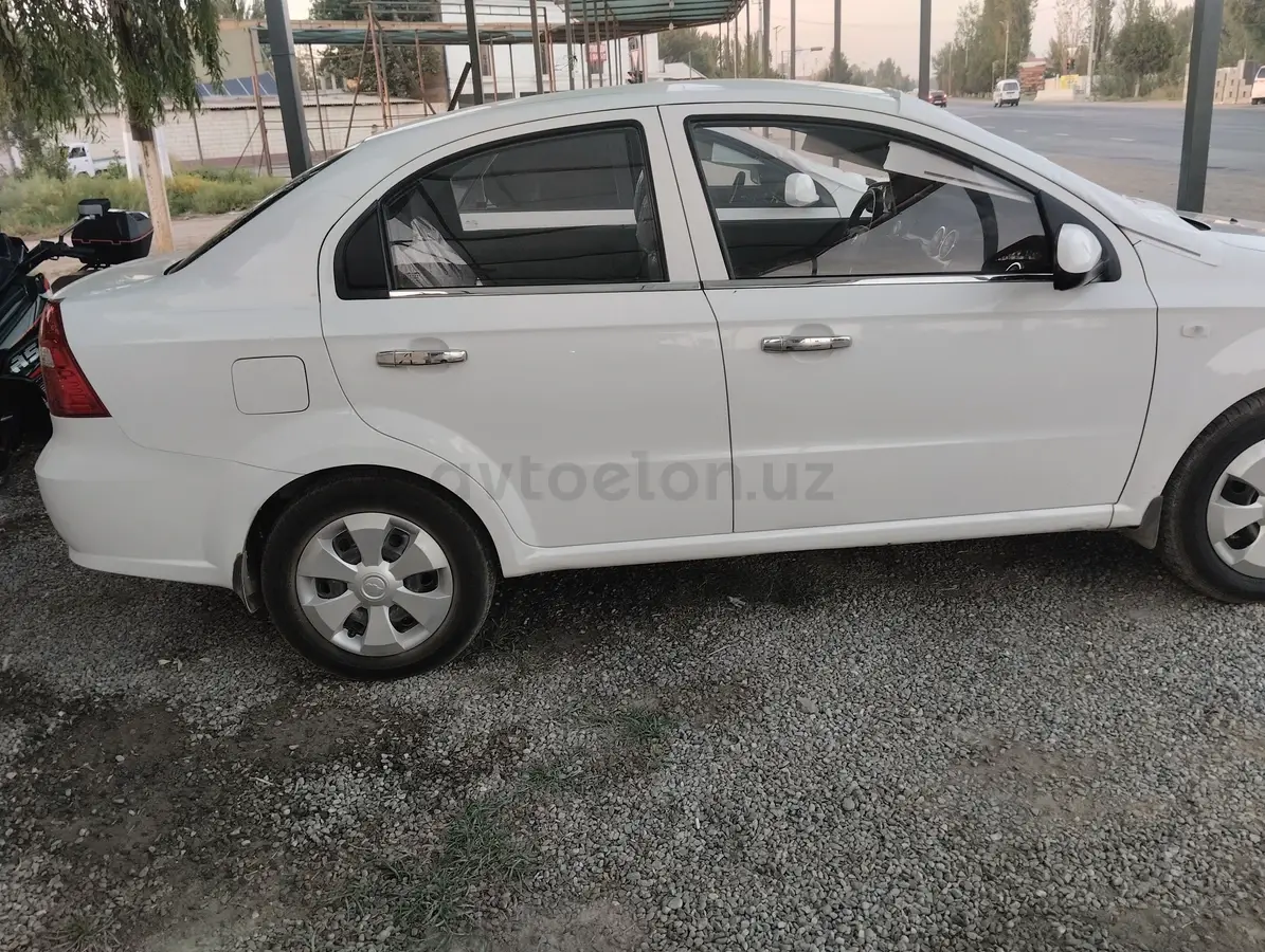 Chevrolet Nexia 3,  1 позиция