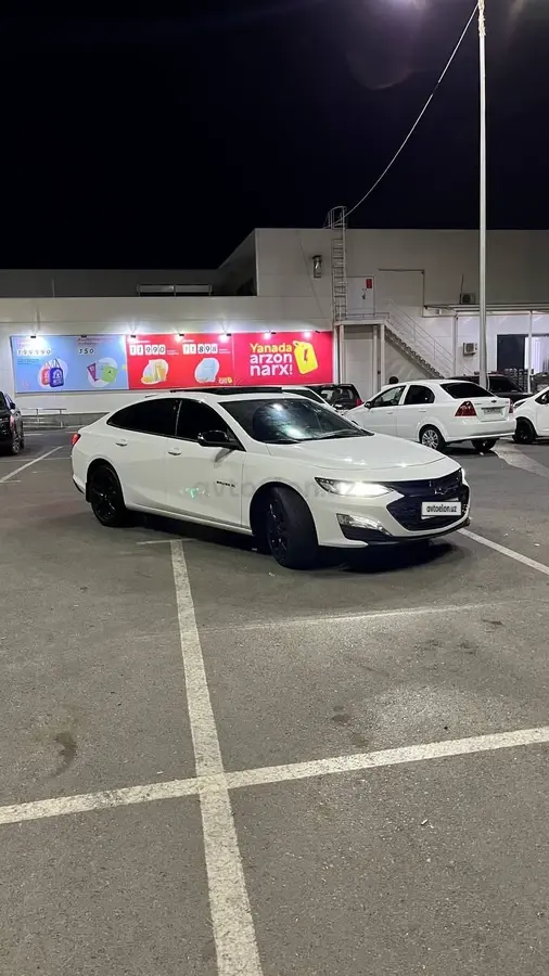 Chevrolet Malibu 2
