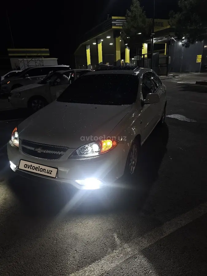 Chevrolet Gentra,  3 позиция