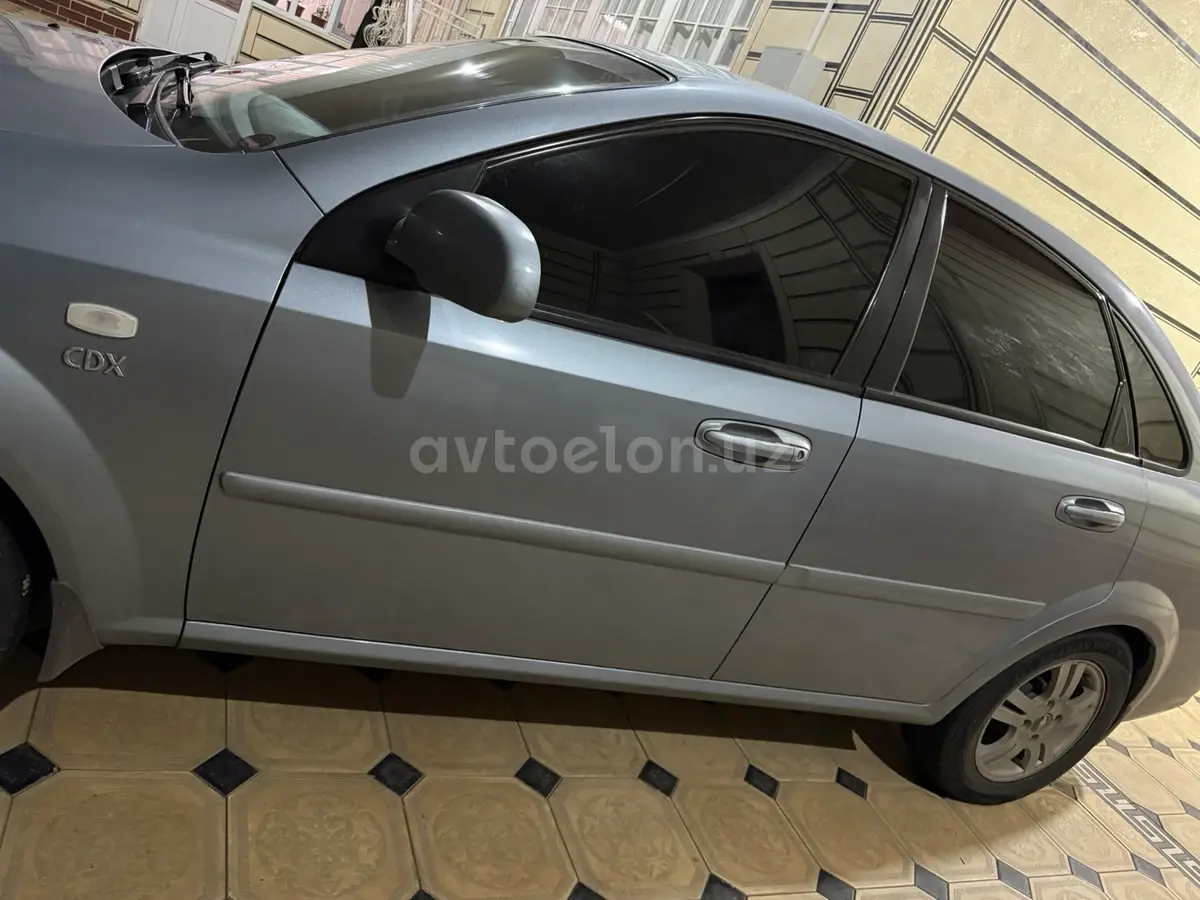 Chevrolet Lacetti,  3 позиция