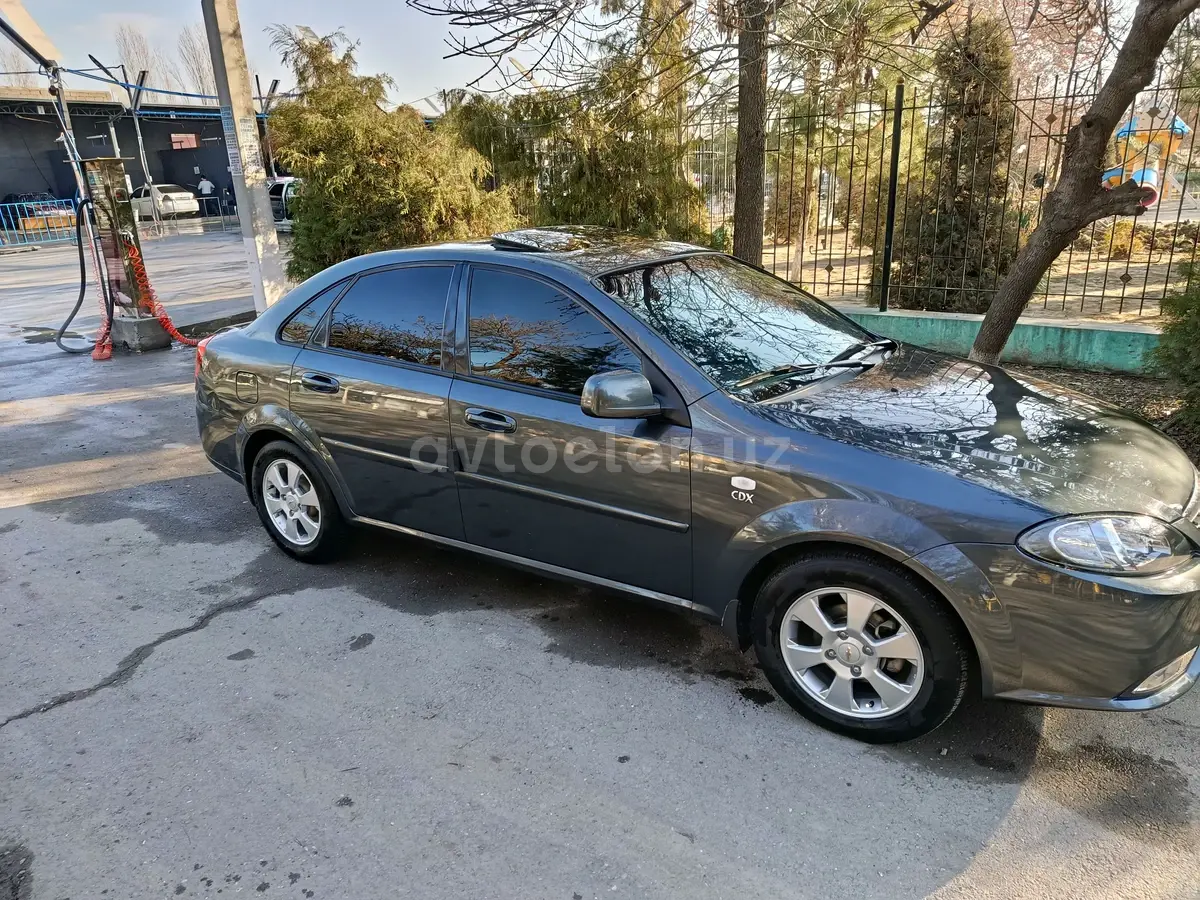 Chevrolet Gentra,  3 позиция