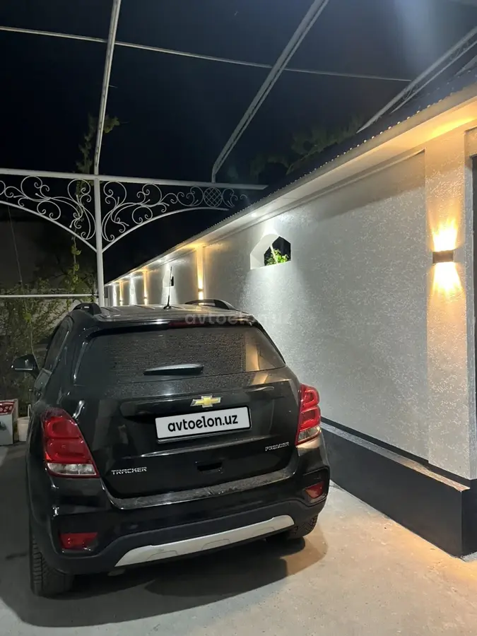 Chevrolet Tracker,  3 позиция