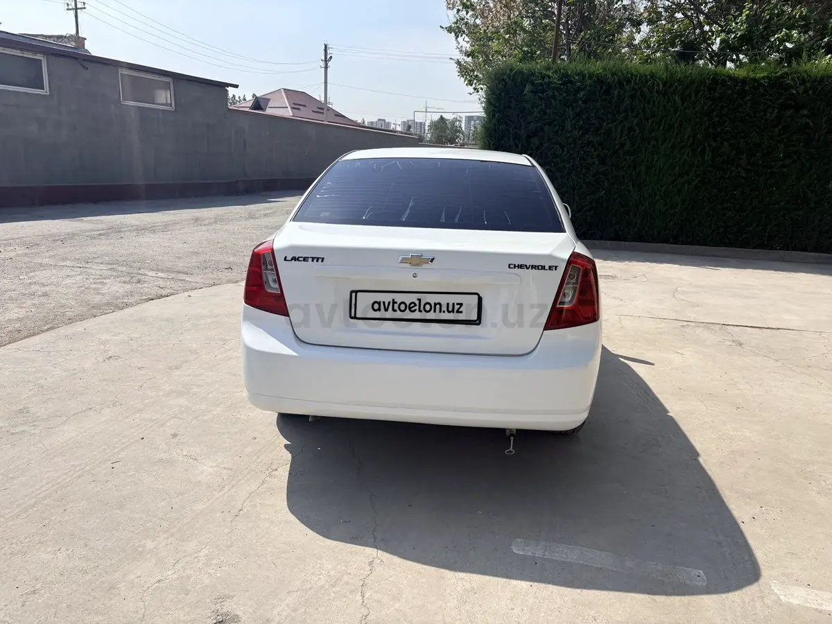 Chevrolet Gentra,  2 позиция