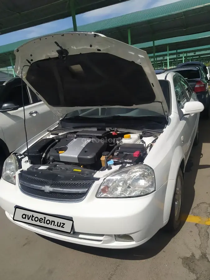 Chevrolet Lacetti,  3 позиция