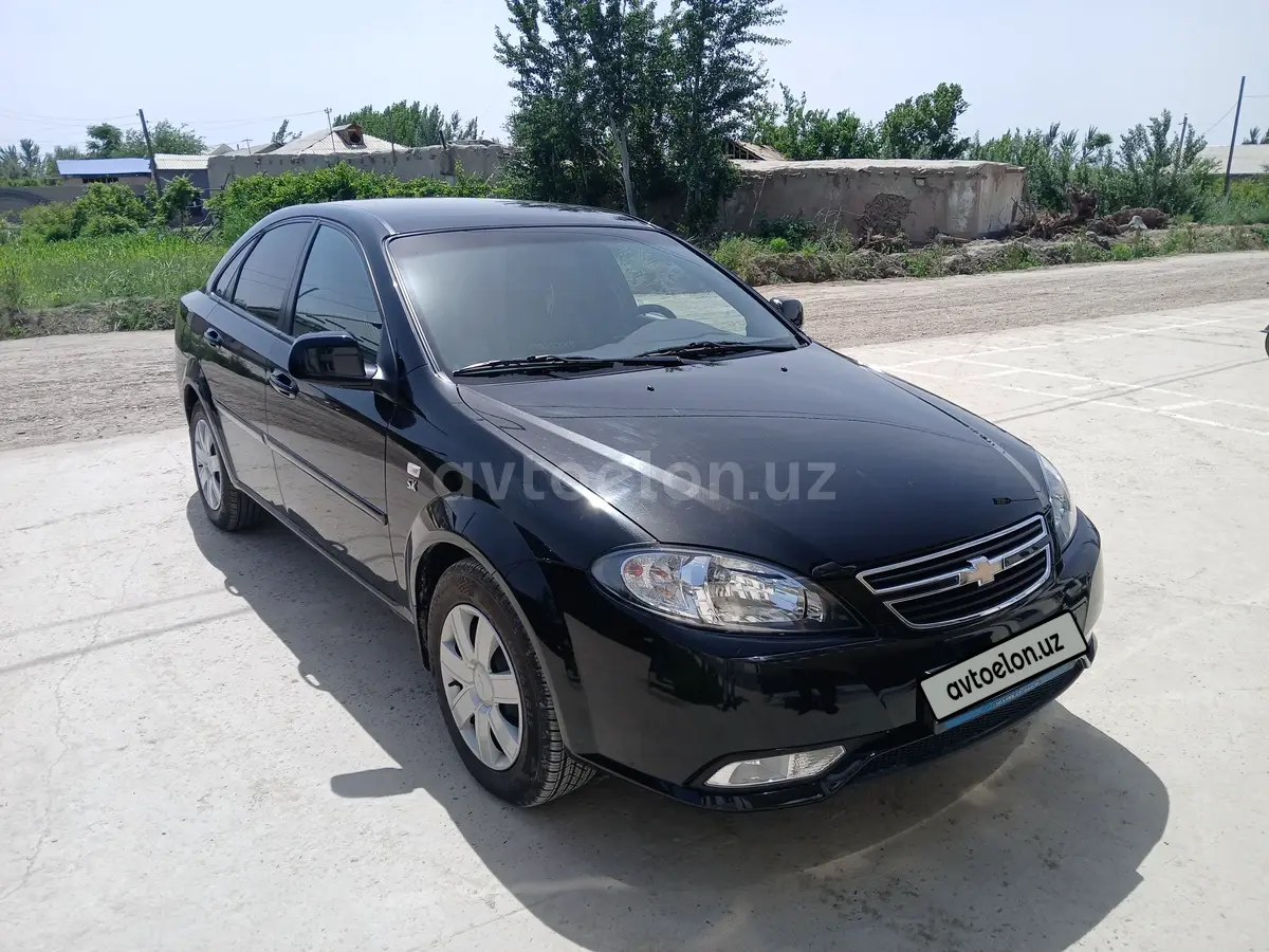 Chevrolet Gentra,  2 позиция