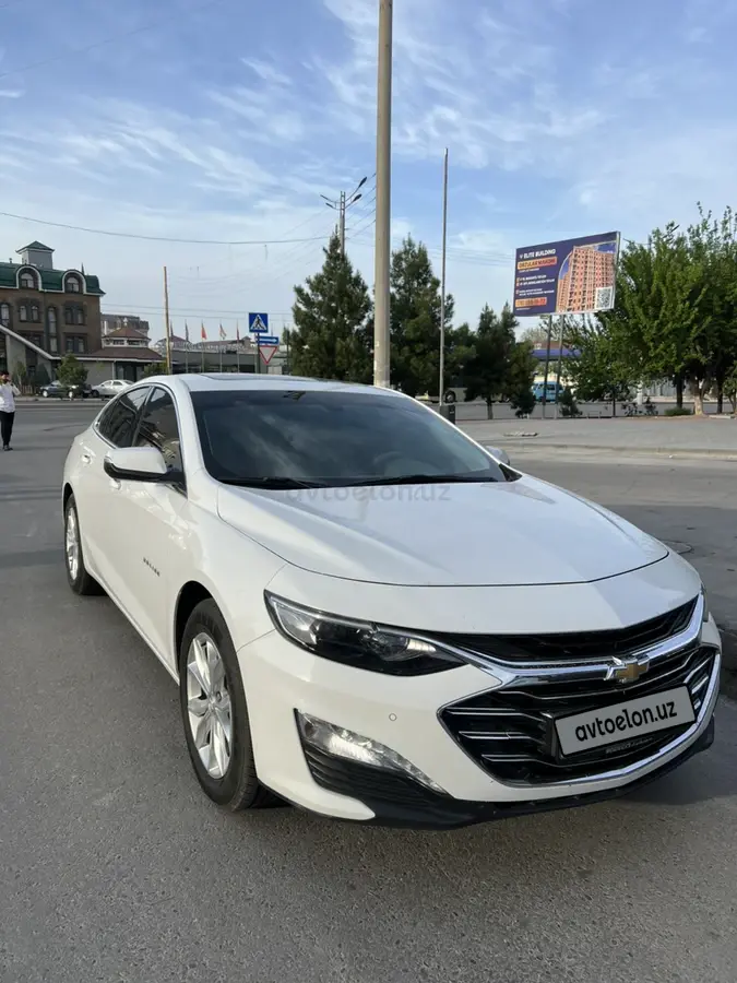 Chevrolet Malibu 2