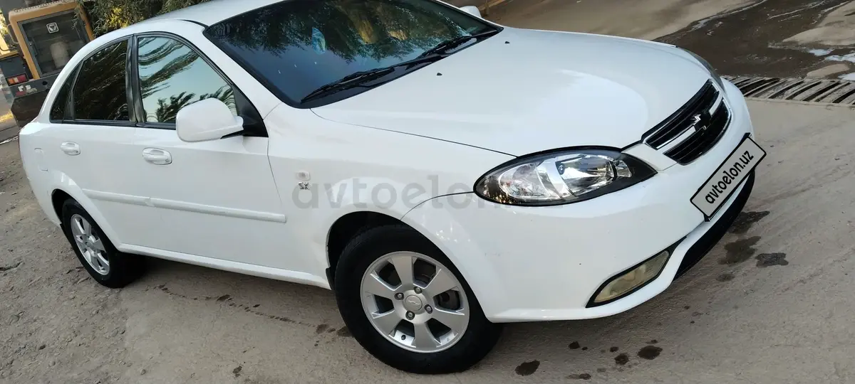 Chevrolet Gentra,  2 позиция