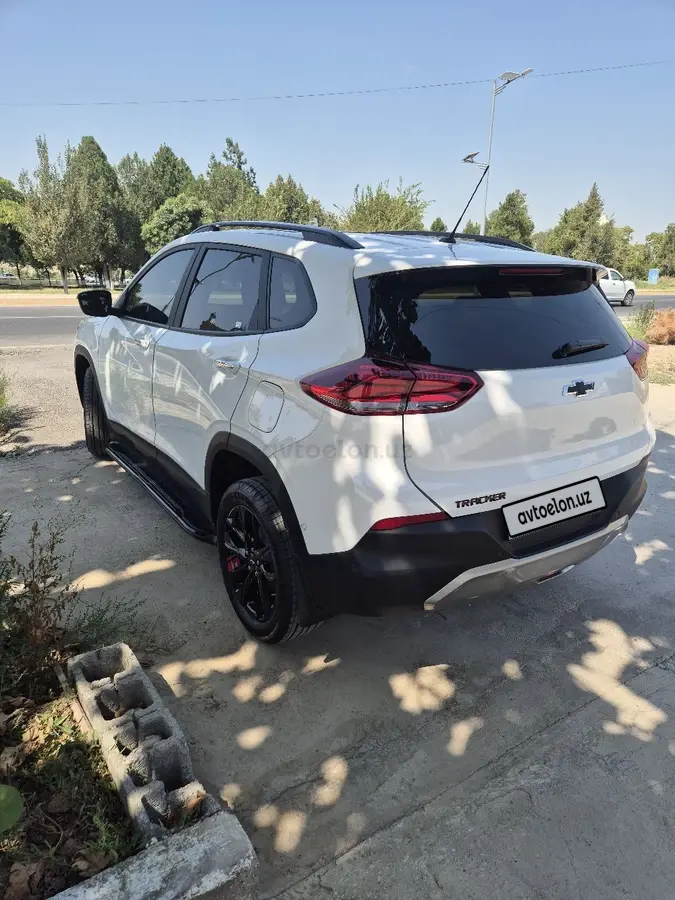 Chevrolet Tracker 2
