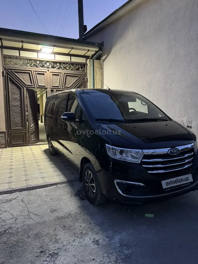 JAC M3