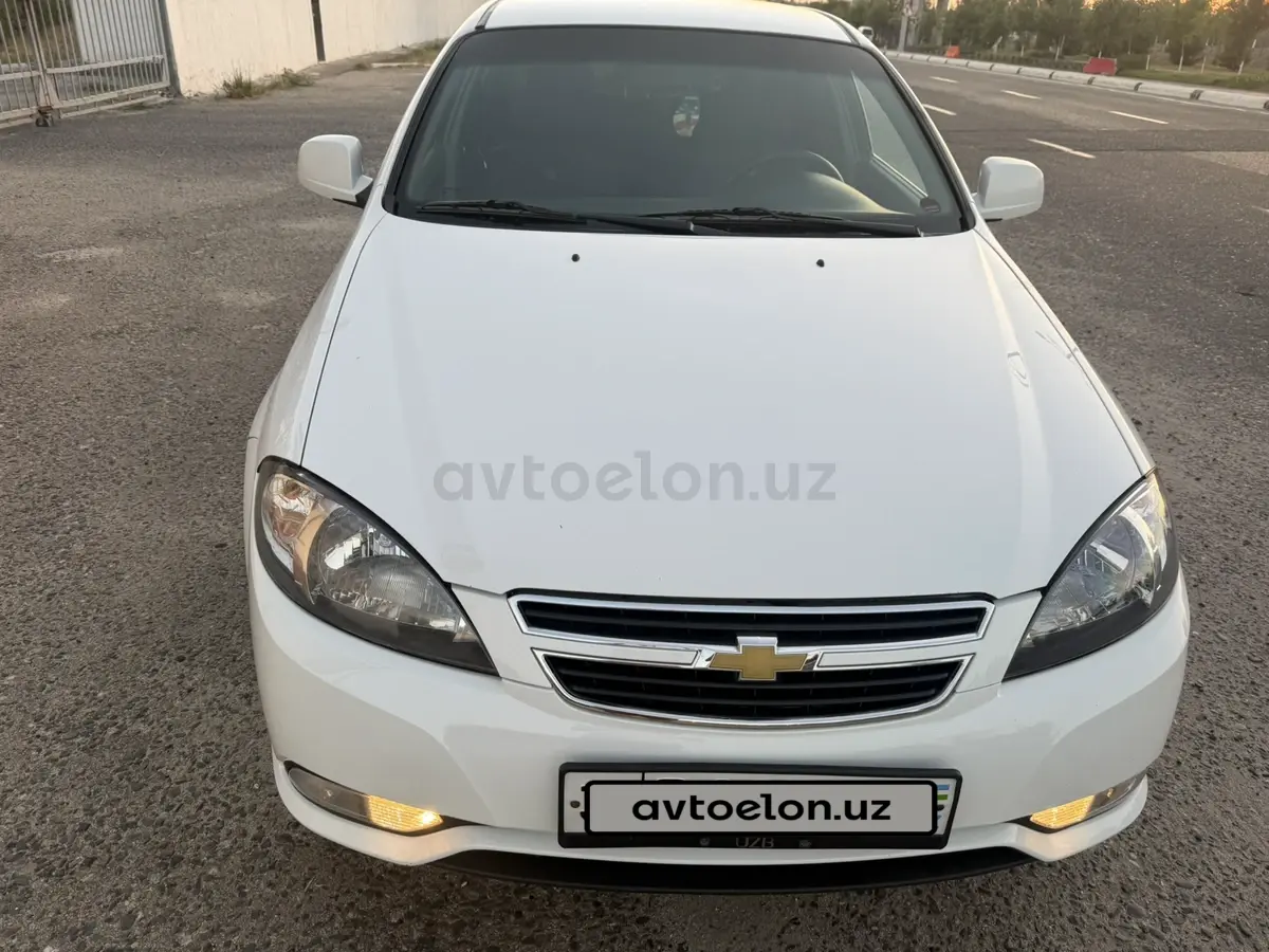 Chevrolet Gentra,  2 позиция