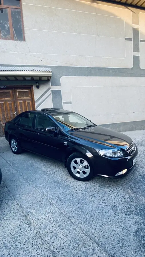 Chevrolet Gentra,  3 позиция