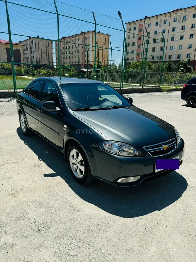 Chevrolet Gentra,  3 позиция