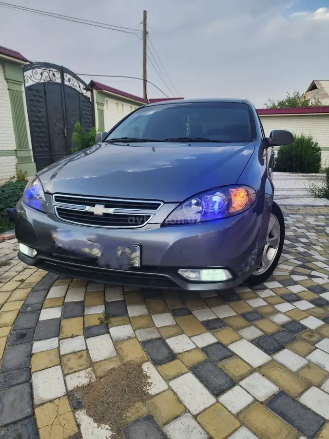 Chevrolet Gentra,  2 позиция