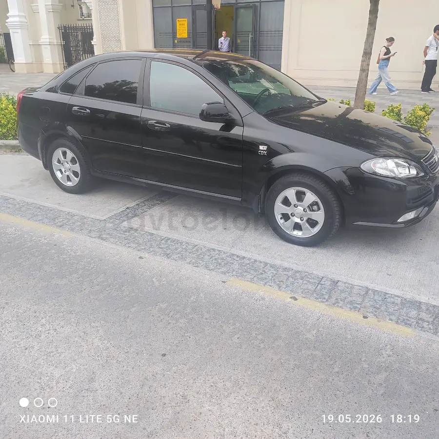 Chevrolet Gentra,  3 позиция