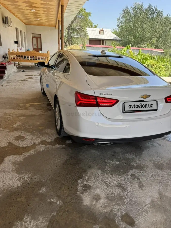 Chevrolet Malibu 2