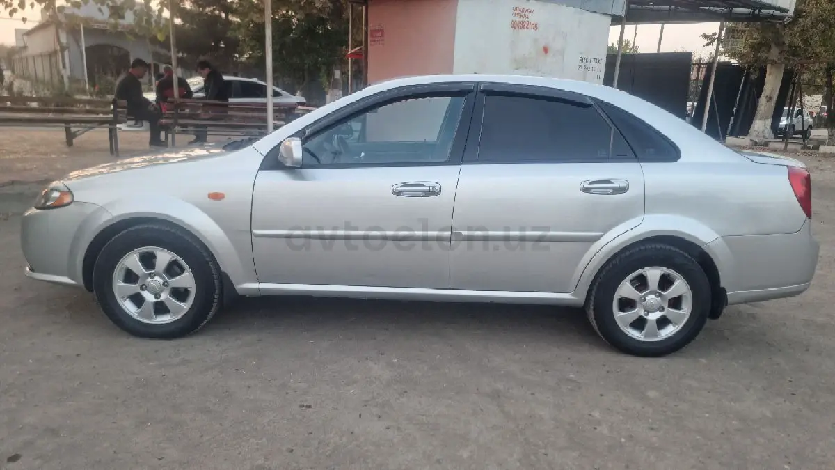 Chevrolet Lacetti,  3 позиция