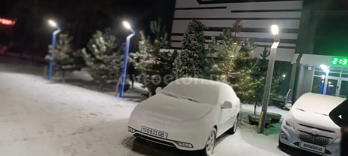 Chevrolet Gentra,  2 позиция