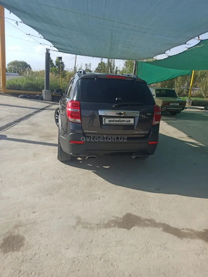 Chevrolet Captiva,  3 позиция
