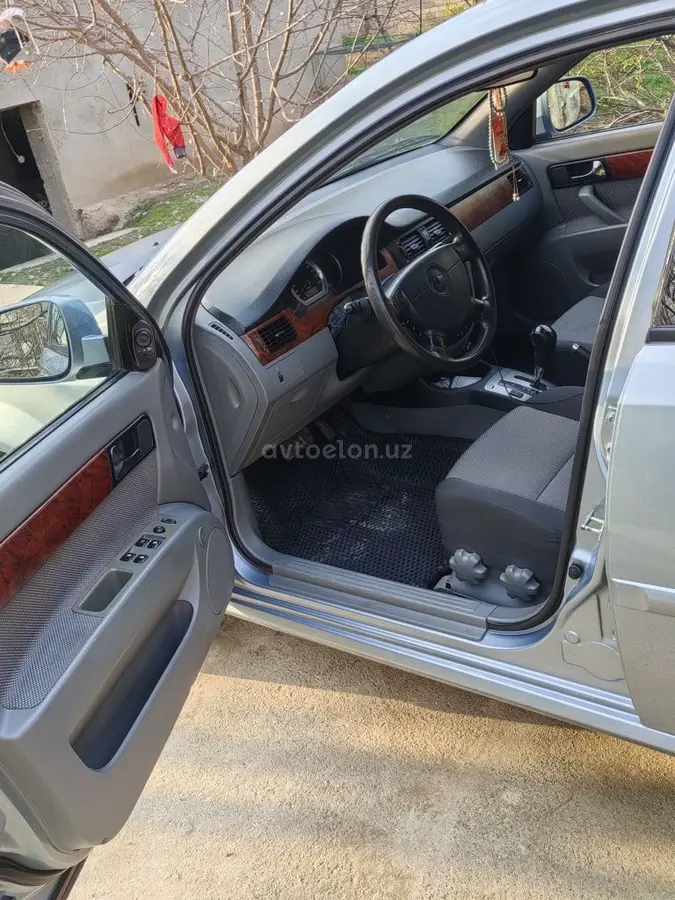 Chevrolet Gentra,  3 позиция