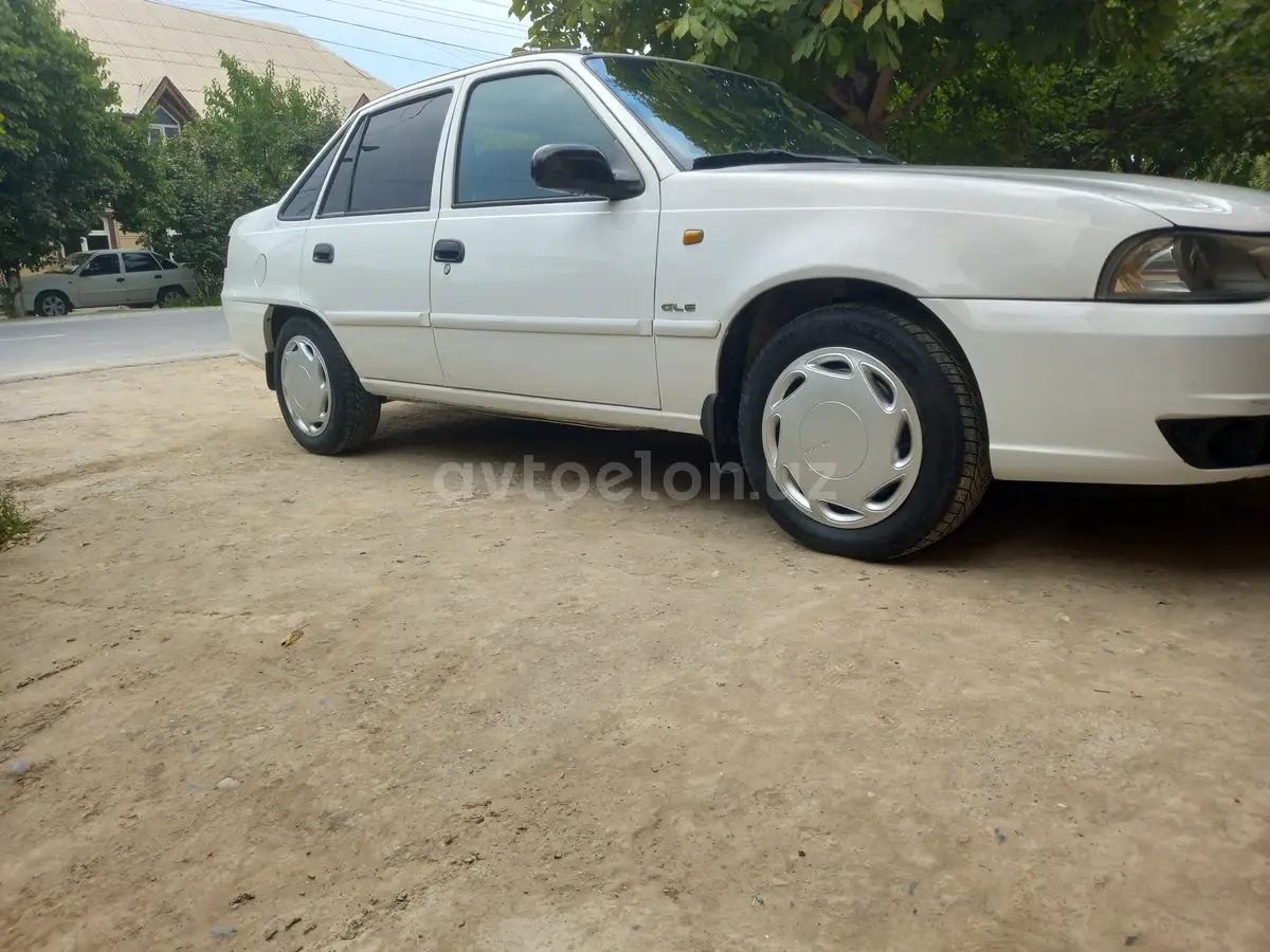 Chevrolet Nexia 2,  3 позиция SOHC
