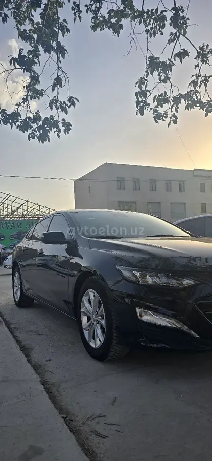 Chevrolet Malibu 2