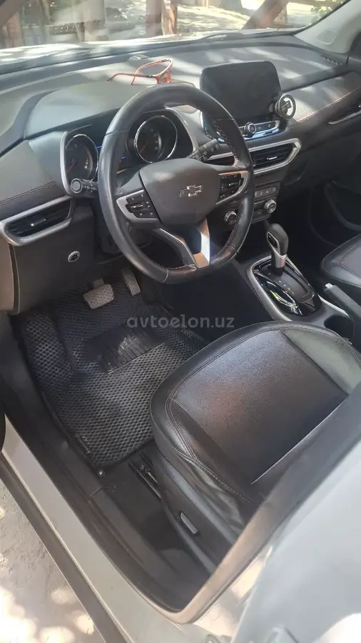 Chevrolet Tracker 2