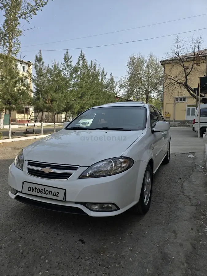 Chevrolet Gentra,  3 позиция