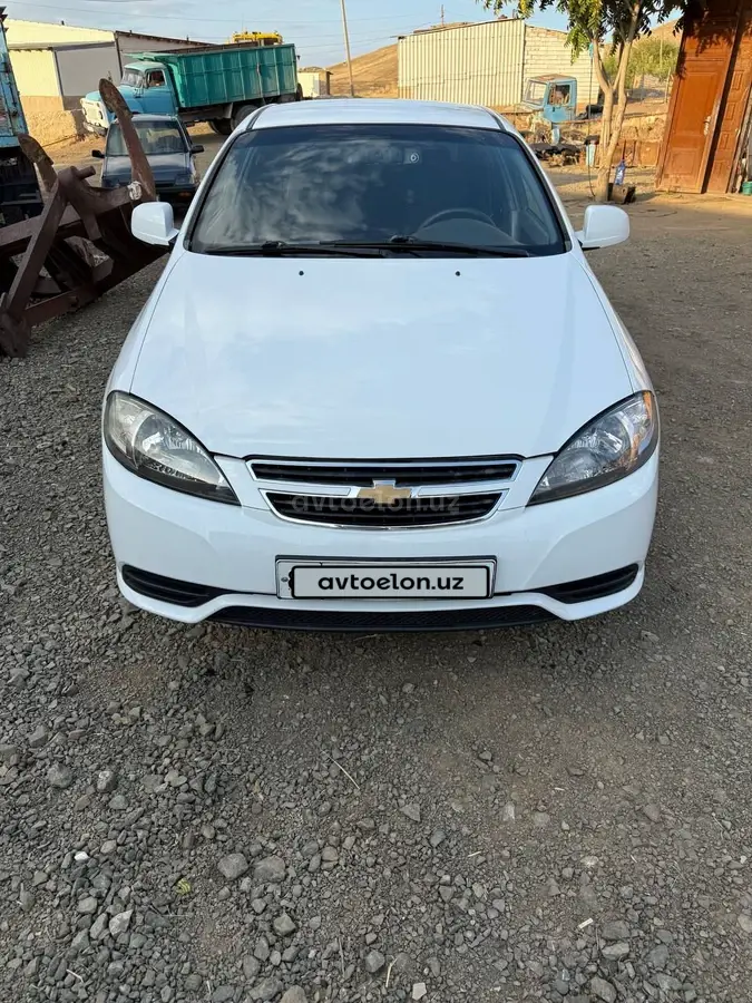 Chevrolet Gentra,  2 позиция