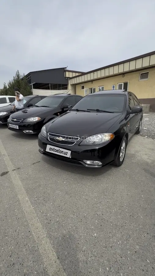Chevrolet Gentra,  3 позиция