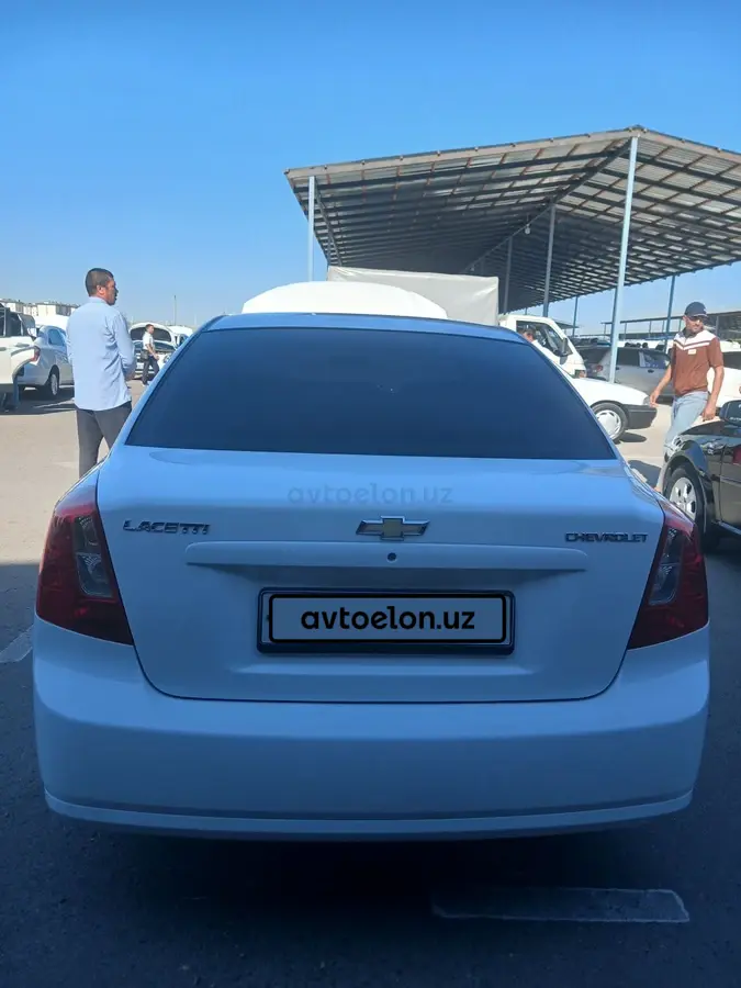Chevrolet Gentra,  2 позиция