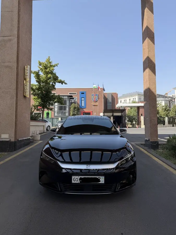 BYD Han EV