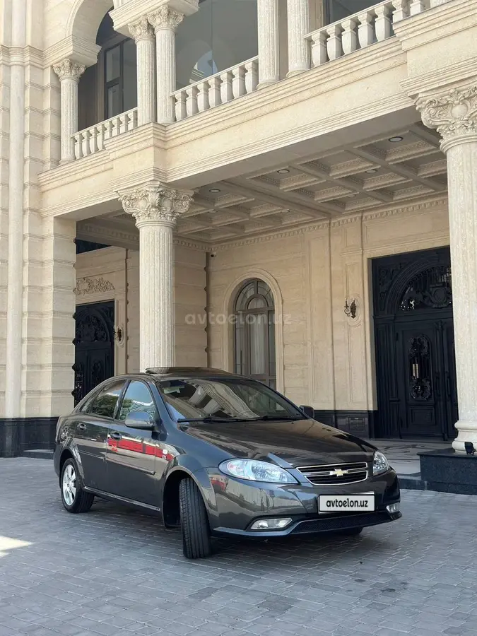 Chevrolet Gentra,  3 позиция