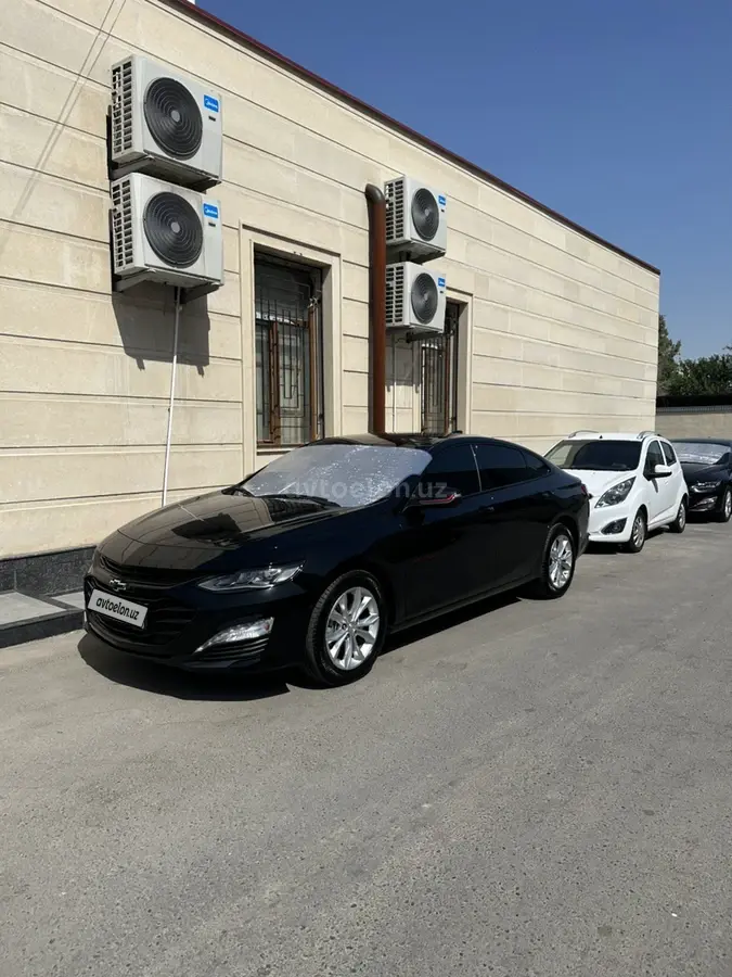 Chevrolet Malibu 2