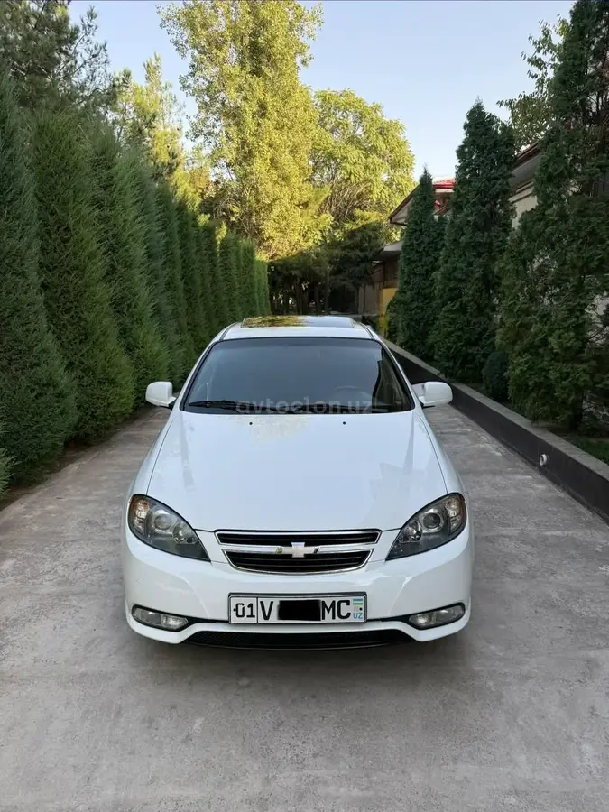 Chevrolet Gentra,  3 позиция