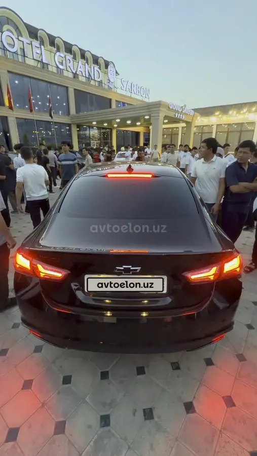 Chevrolet Malibu 2