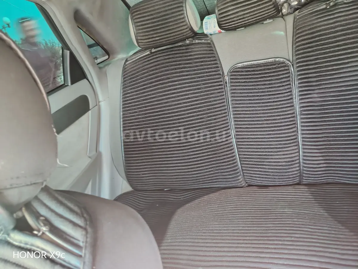 Chevrolet Gentra,  2 позиция