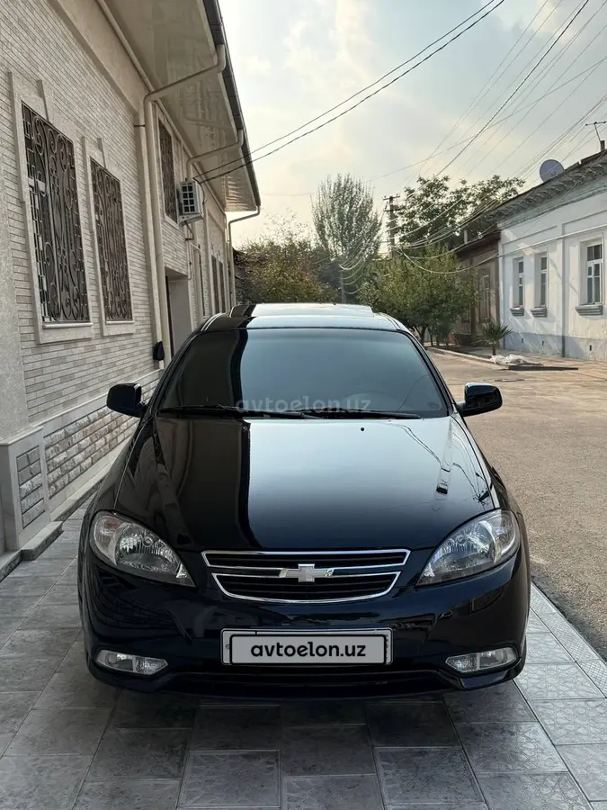 Chevrolet Gentra,  3 позиция