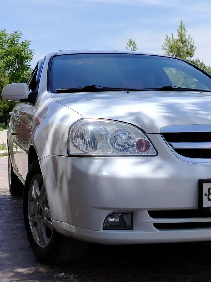 Chevrolet Lacetti,  3 позиция