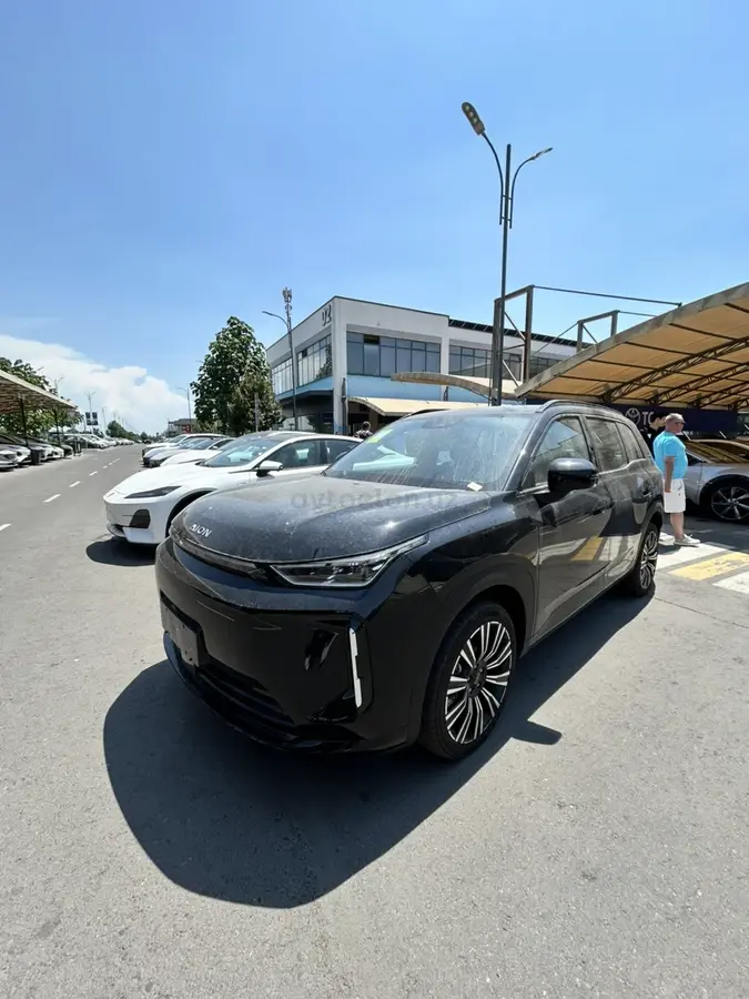 GAC Aion V