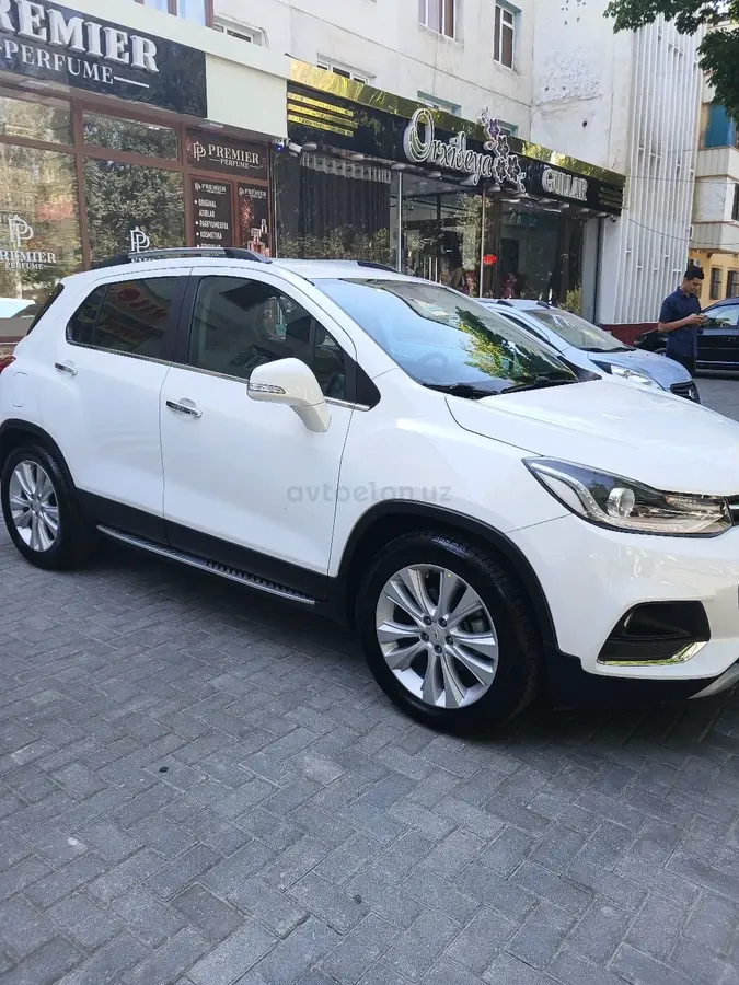 Chevrolet Gentra,  3 позиция