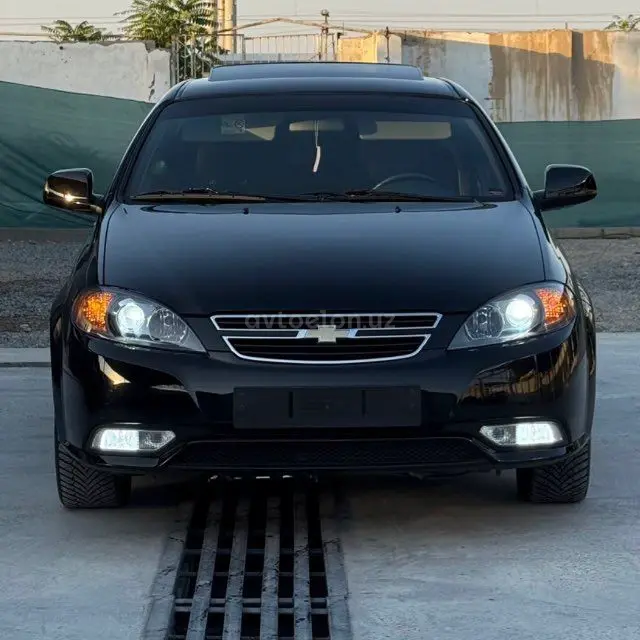 Chevrolet Gentra,  3 позиция