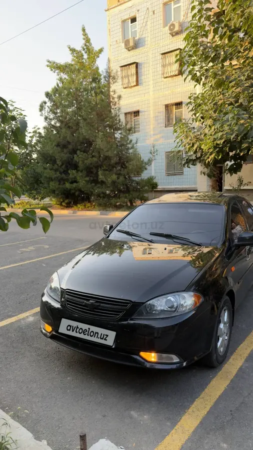 Chevrolet Gentra,  3 позиция