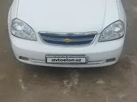 Белый Chevrolet Lacetti, 3 позиция 2011 года, КПП Механика, в Сарыасийский район за 6 000 y.e. id6991026