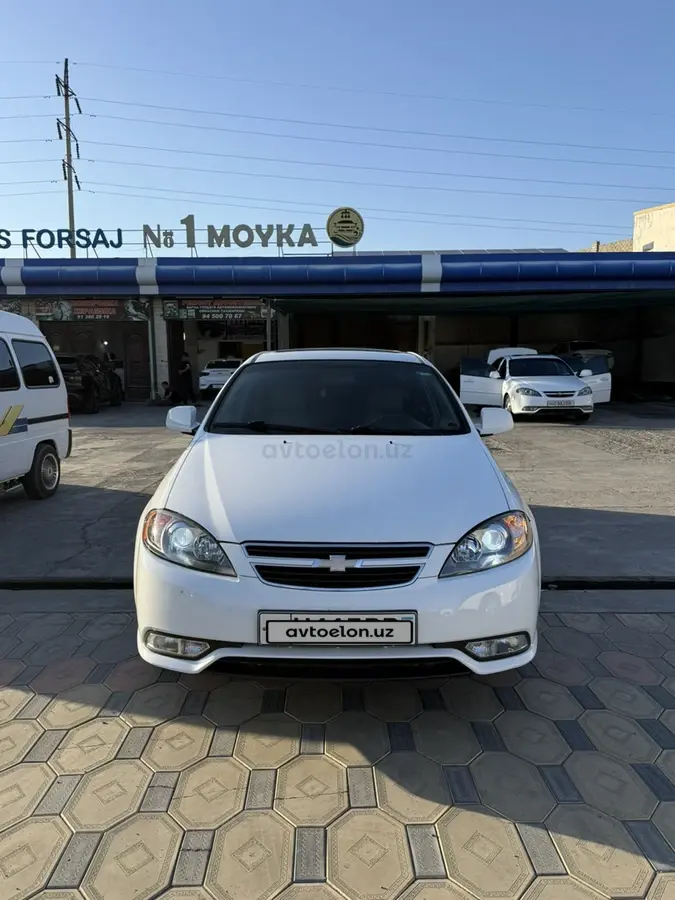 Chevrolet Lacetti,  3 позиция