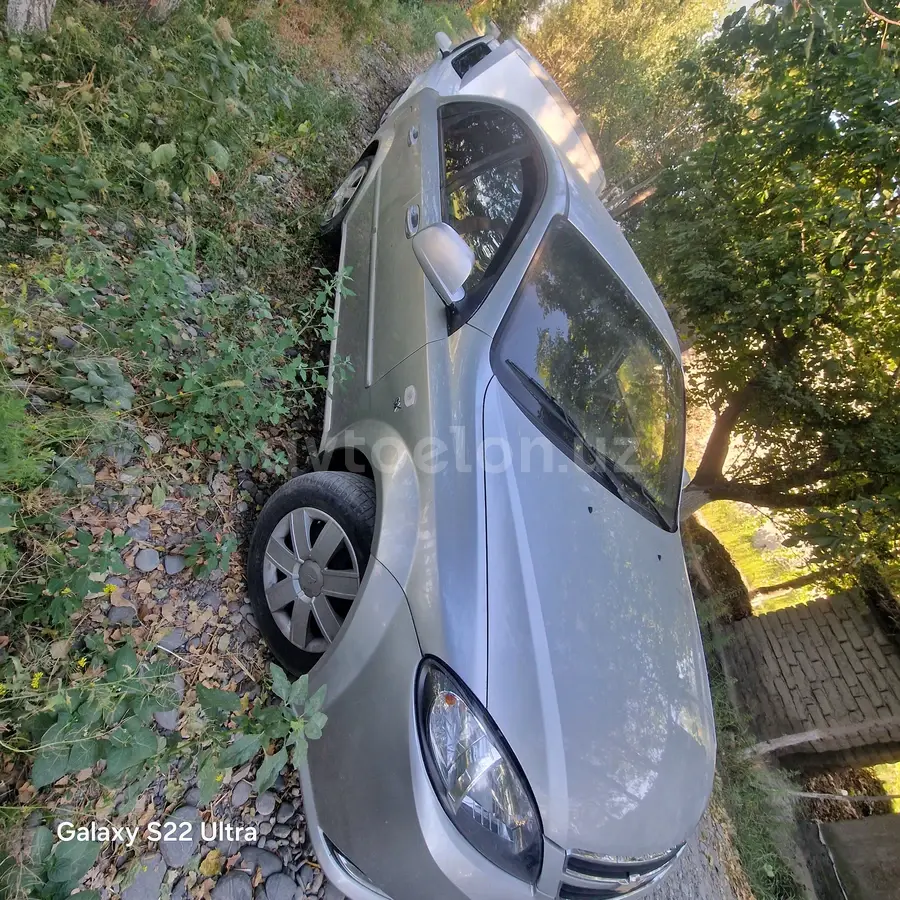 Chevrolet Gentra,  3 позиция