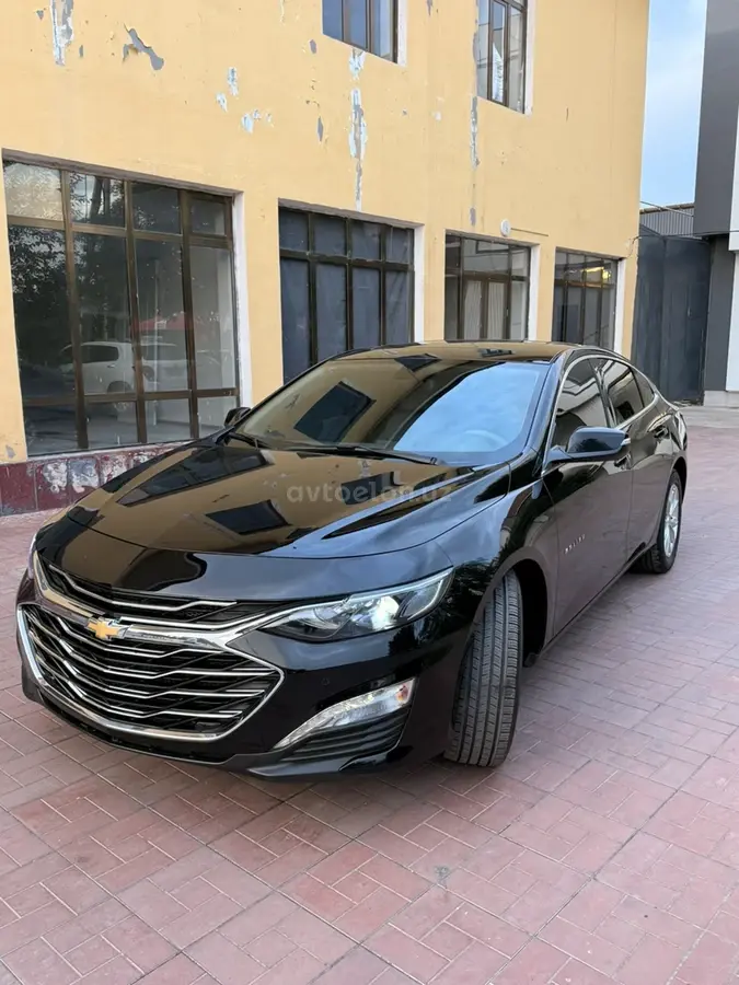 Chevrolet Malibu 2