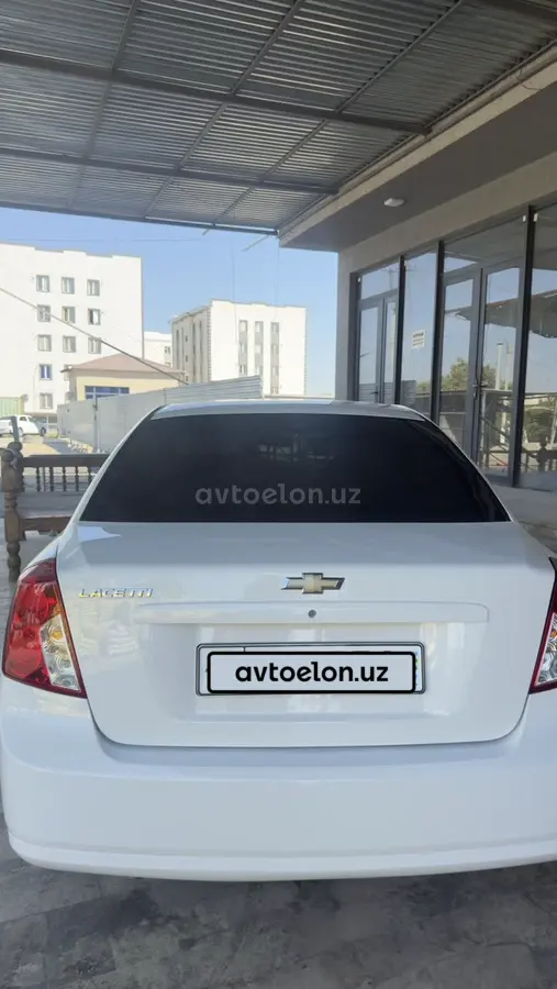 Chevrolet Gentra,  2 позиция