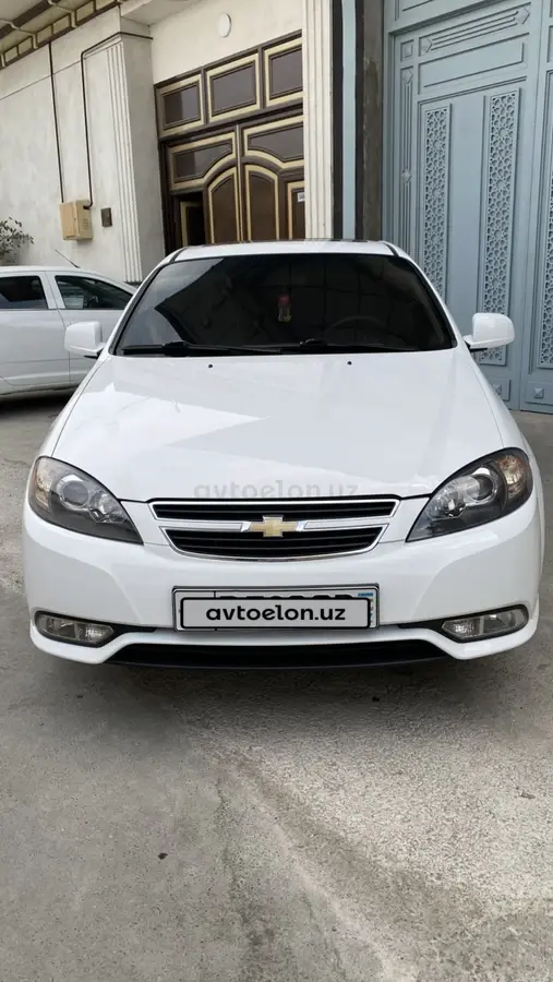 Chevrolet Gentra,  3 позиция
