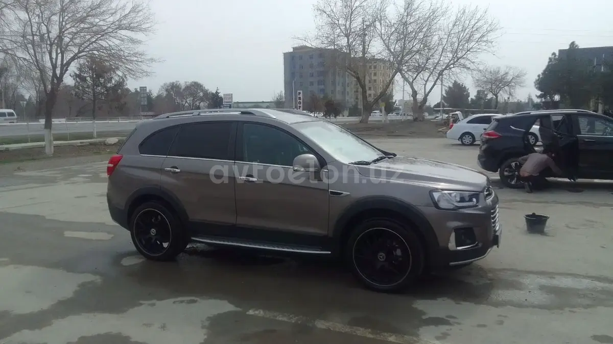 Chevrolet Captiva,  3 позиция