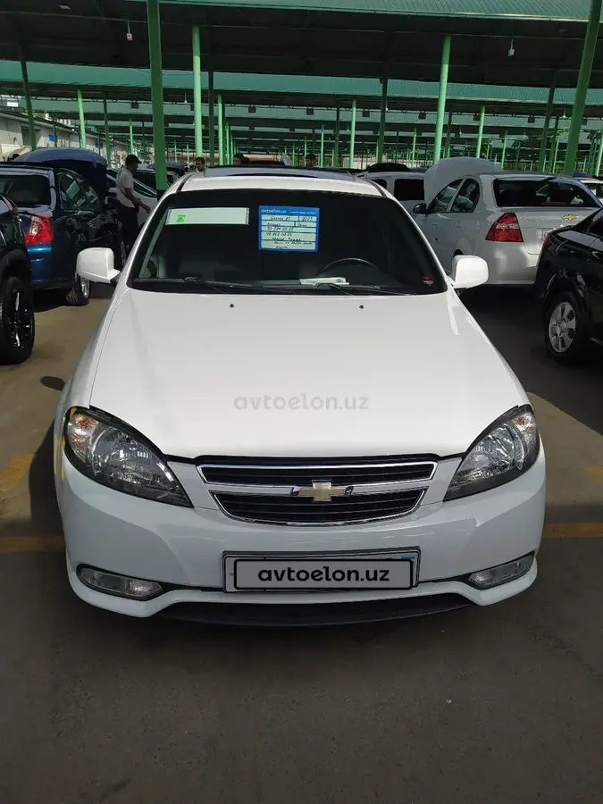 Chevrolet Gentra,  3 позиция